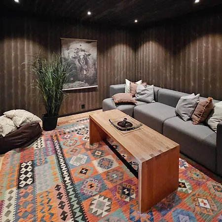 Сasa de vacaciones Awesome In With Sauna *